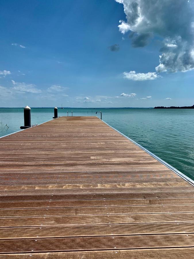 Fuzliget Ezuestnyar Apartment Balatonfůzfő Bagian luar foto