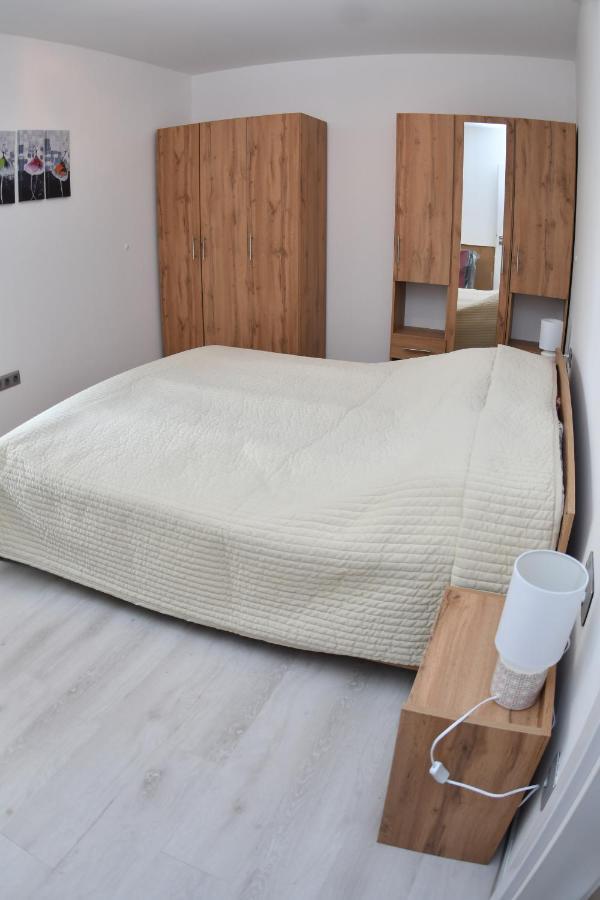 Fuzliget Ezuestnyar Apartment Balatonfůzfő Bagian luar foto