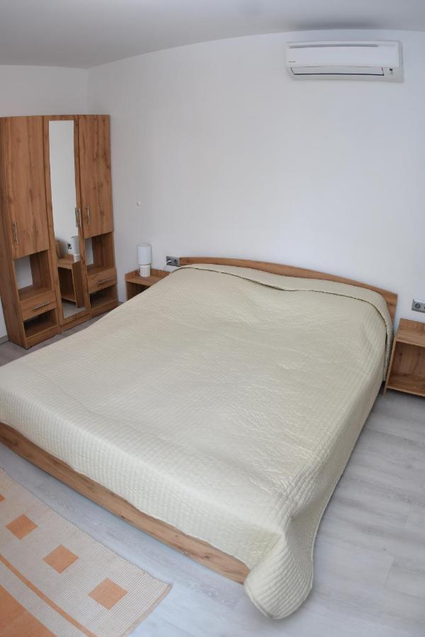Fuzliget Ezuestnyar Apartment Balatonfůzfő Bagian luar foto