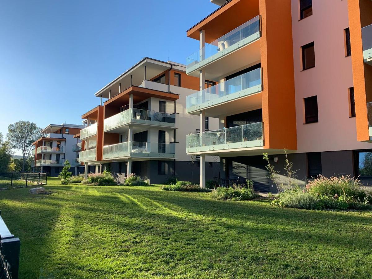 Fuzliget Ezuestnyar Apartment Balatonfůzfő Bagian luar foto