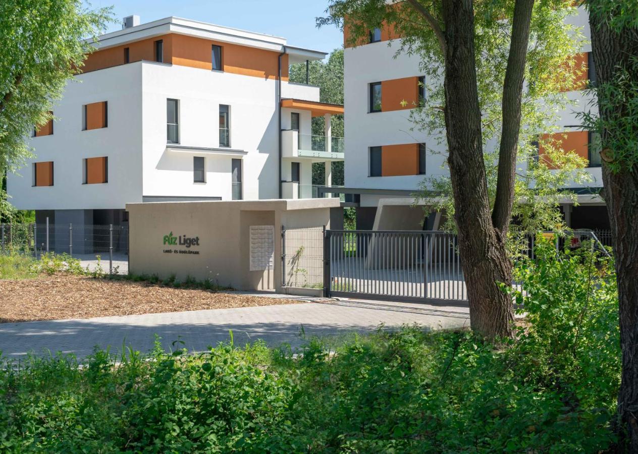 Fuzliget Ezuestnyar Apartment Balatonfůzfő Bagian luar foto