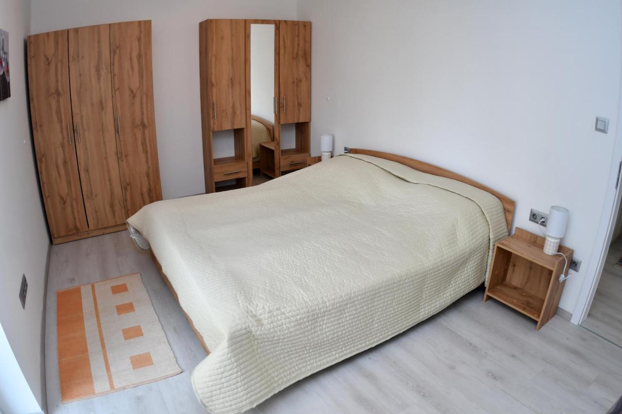 Fuzliget Ezuestnyar Apartment Balatonfůzfő Bagian luar foto