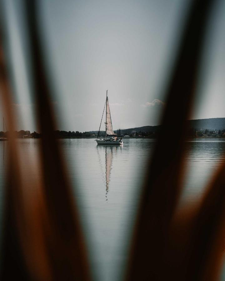 Fuzliget Ezuestnyar Apartment Balatonfůzfő Bagian luar foto